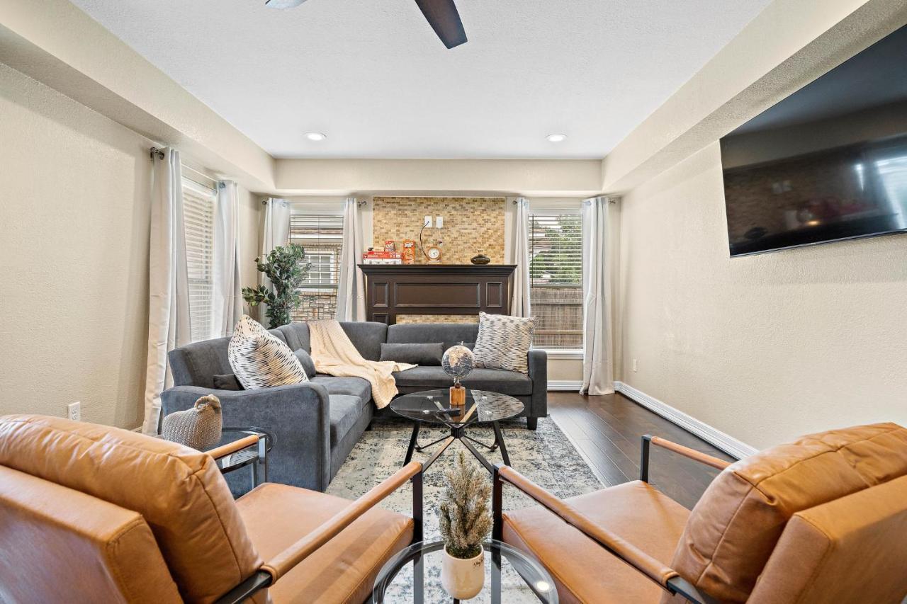 Nr Med Center, Dt, Midtown Game Room Sleep 16 Houston Bagian luar foto