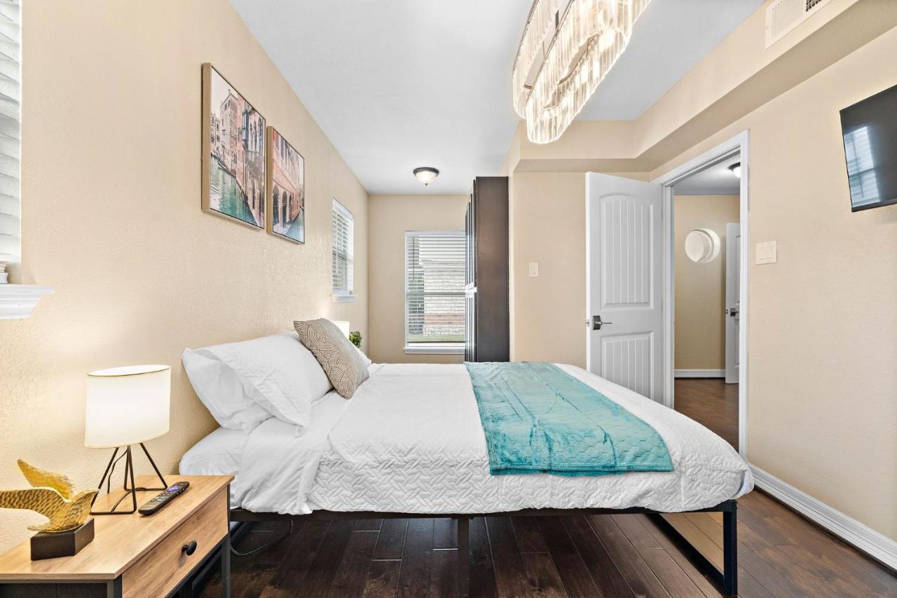 Nr Med Center, Dt, Midtown Game Room Sleep 16 Houston Bagian luar foto